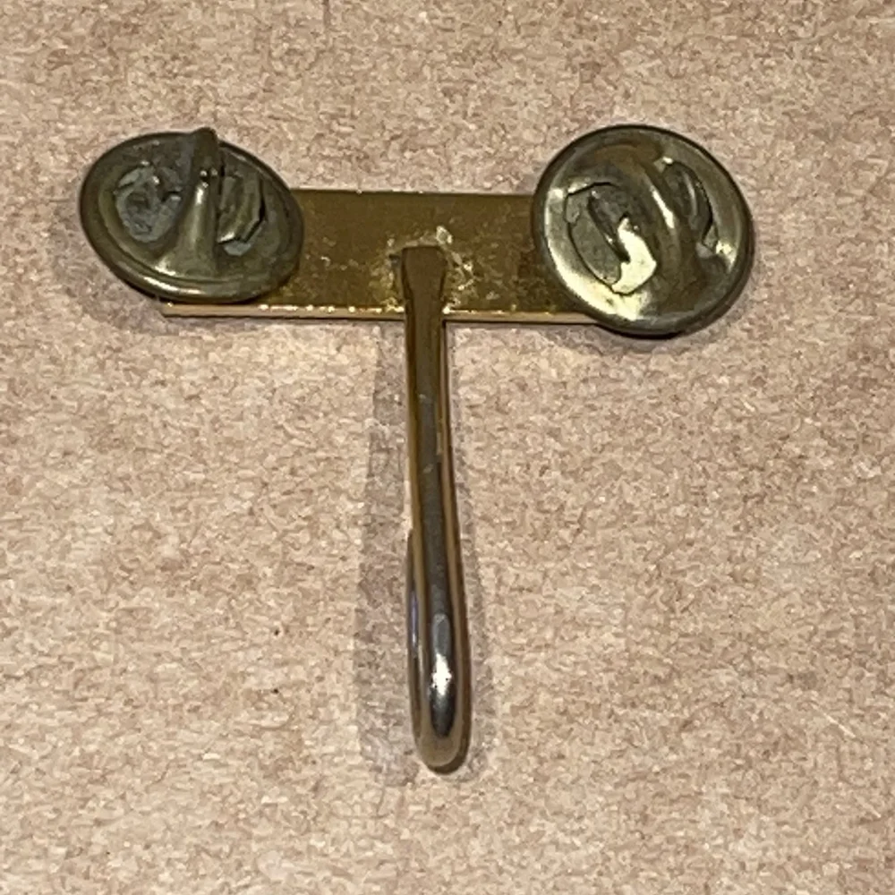 Vtg Military Men's Rectangle Lapel Pin with‎ Hook and Box (circa 1960s-1970s)
